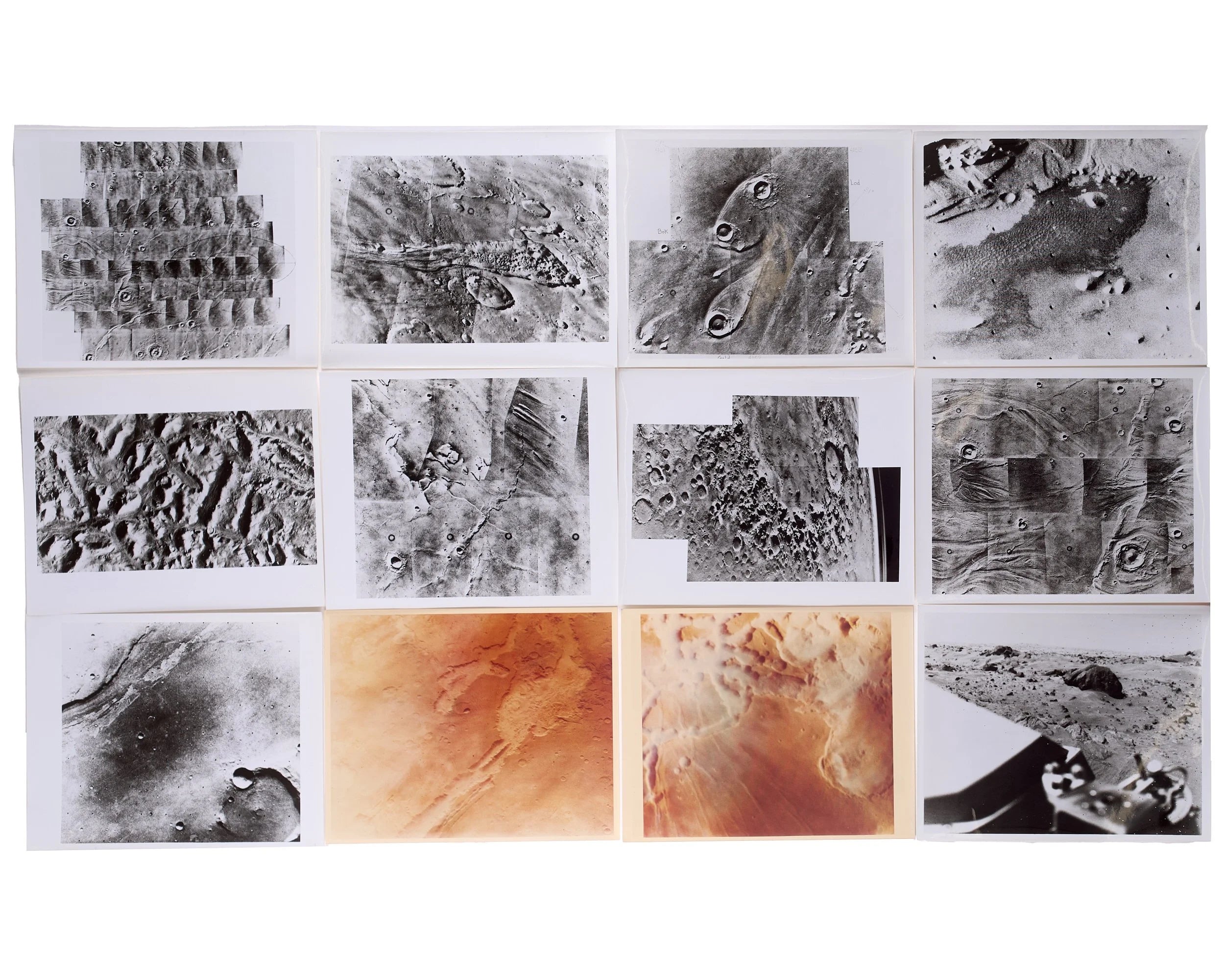 25 photographs of Mars taken from Viking I